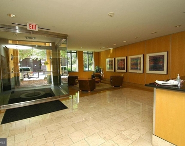 1117 10th Street Nw - Photo Thumbnail 2