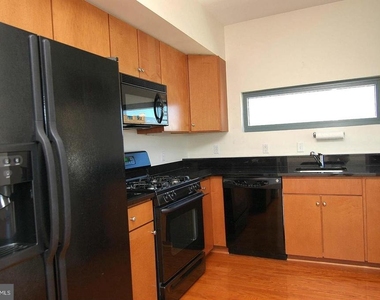 1117 10th Street Nw - Photo Thumbnail 8