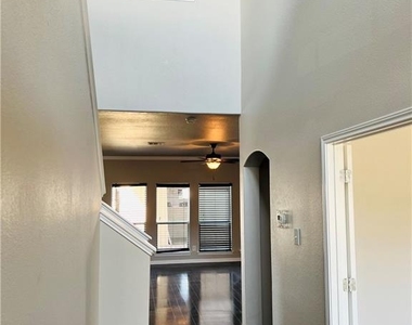 1542 Haynie Bnd - Photo Thumbnail 10