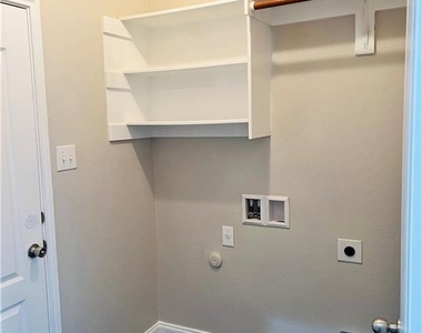 1542 Haynie Bnd - Photo Thumbnail 14
