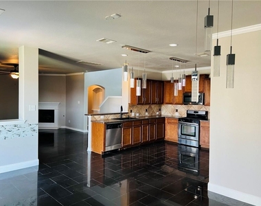 1542 Haynie Bnd - Photo Thumbnail 12