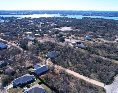 111 E Hickory Dr - Photo Thumbnail 5