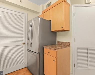 616 E Street Nw - Photo Thumbnail 12