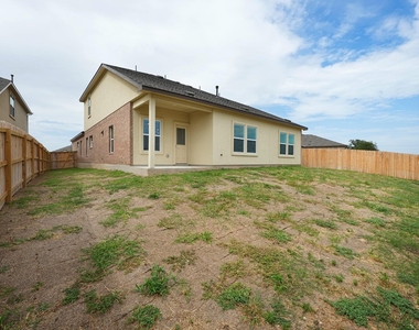 932 Mallow Rd - Photo Thumbnail 31