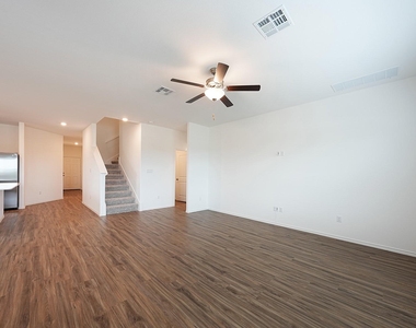 932 Mallow Rd - Photo Thumbnail 23