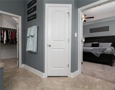 104 Auburn Cv - Photo Thumbnail 23