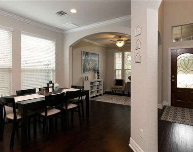 104 Auburn Cv - Photo Thumbnail 12