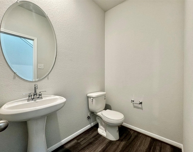5701 Pleasanton Pkwy - Photo Thumbnail 24