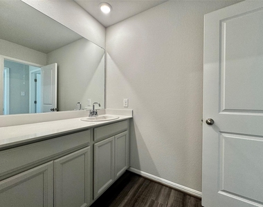 5701 Pleasanton Pkwy - Photo Thumbnail 33