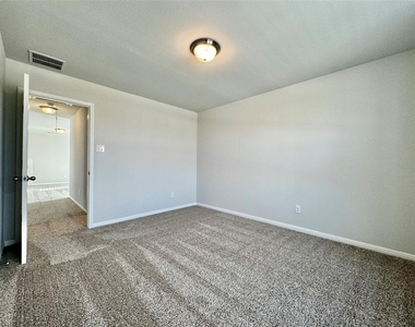 5701 Pleasanton Pkwy - Photo Thumbnail 32