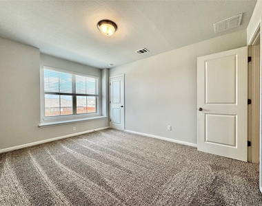5701 Pleasanton Pkwy - Photo Thumbnail 25