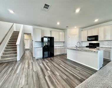 5701 Pleasanton Pkwy - Photo Thumbnail 11