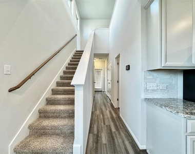 5701 Pleasanton Pkwy - Photo Thumbnail 10