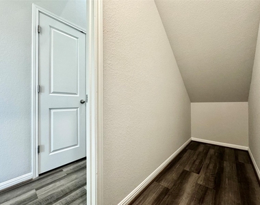 5701 Pleasanton Pkwy - Photo Thumbnail 14