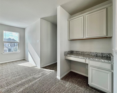 5701 Pleasanton Pkwy - Photo Thumbnail 28