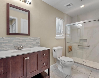 6810 Deatonhill Dr - Photo Thumbnail 13