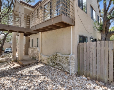 6810 Deatonhill Dr - Photo Thumbnail 19