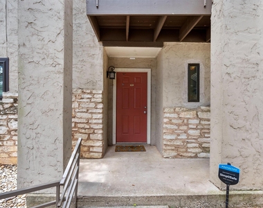 6810 Deatonhill Dr - Photo Thumbnail 2