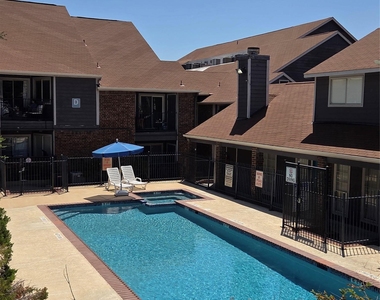 1840 Burton Dr - Photo Thumbnail 1