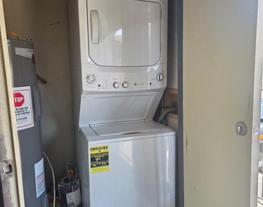 1840 Burton Dr - Photo Thumbnail 16