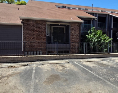 1840 Burton Dr - Photo Thumbnail 15
