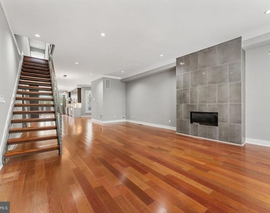 2421 1st Street Nw - Photo Thumbnail 1