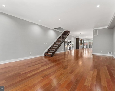 2421 1st Street Nw - Photo Thumbnail 2