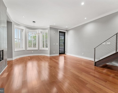 2421 1st Street Nw - Photo Thumbnail 6