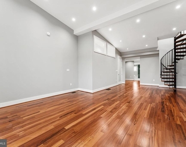 2421 1st Street Nw - Photo Thumbnail 15