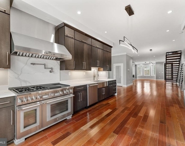 2421 1st Street Nw - Photo Thumbnail 11
