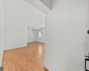 630 11th Street Ne - Photo Thumbnail 11