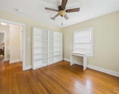 5204 Duval St - Photo Thumbnail 8