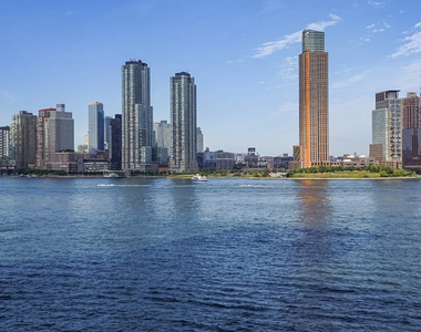 30 Waterside Plaza - Photo Thumbnail 13
