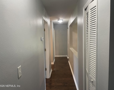 283 Buck Run Way - Photo Thumbnail 8