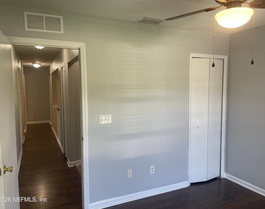 283 Buck Run Way - Photo Thumbnail 11