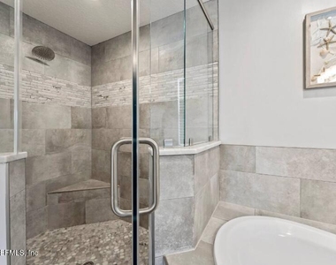 137 S 6th Avenue - Photo Thumbnail 17
