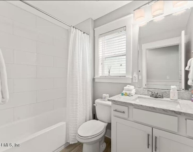 137 S 6th Avenue - Photo Thumbnail 19