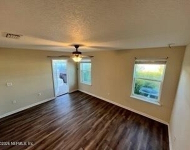7067 Emsley Circle - Photo Thumbnail 8