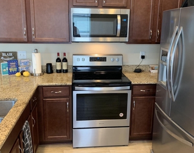 7067 Emsley Circle - Photo Thumbnail 5