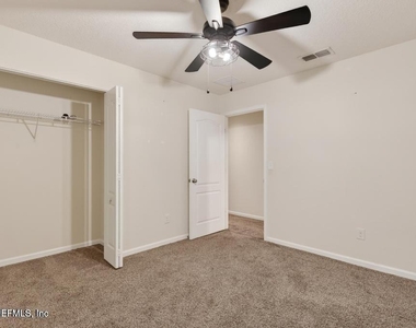 45047 Amhurst Oaks Drive - Photo Thumbnail 17