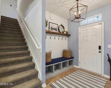 45047 Amhurst Oaks Drive - Photo Thumbnail 5