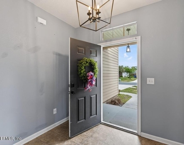 45047 Amhurst Oaks Drive - Photo Thumbnail 3