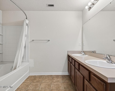 45047 Amhurst Oaks Drive - Photo Thumbnail 26