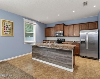 45047 Amhurst Oaks Drive - Photo Thumbnail 12