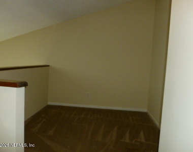 85 Debarry Avenue - Photo Thumbnail 14