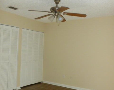 85 Debarry Avenue - Photo Thumbnail 12
