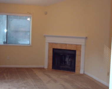 85 Debarry Avenue - Photo Thumbnail 2