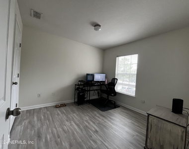 7180 Stonelion Circle - Photo Thumbnail 10