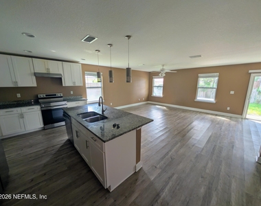 1380 Ottawa Avenue - Photo Thumbnail 10