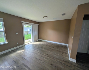 1380 Ottawa Avenue - Photo Thumbnail 12